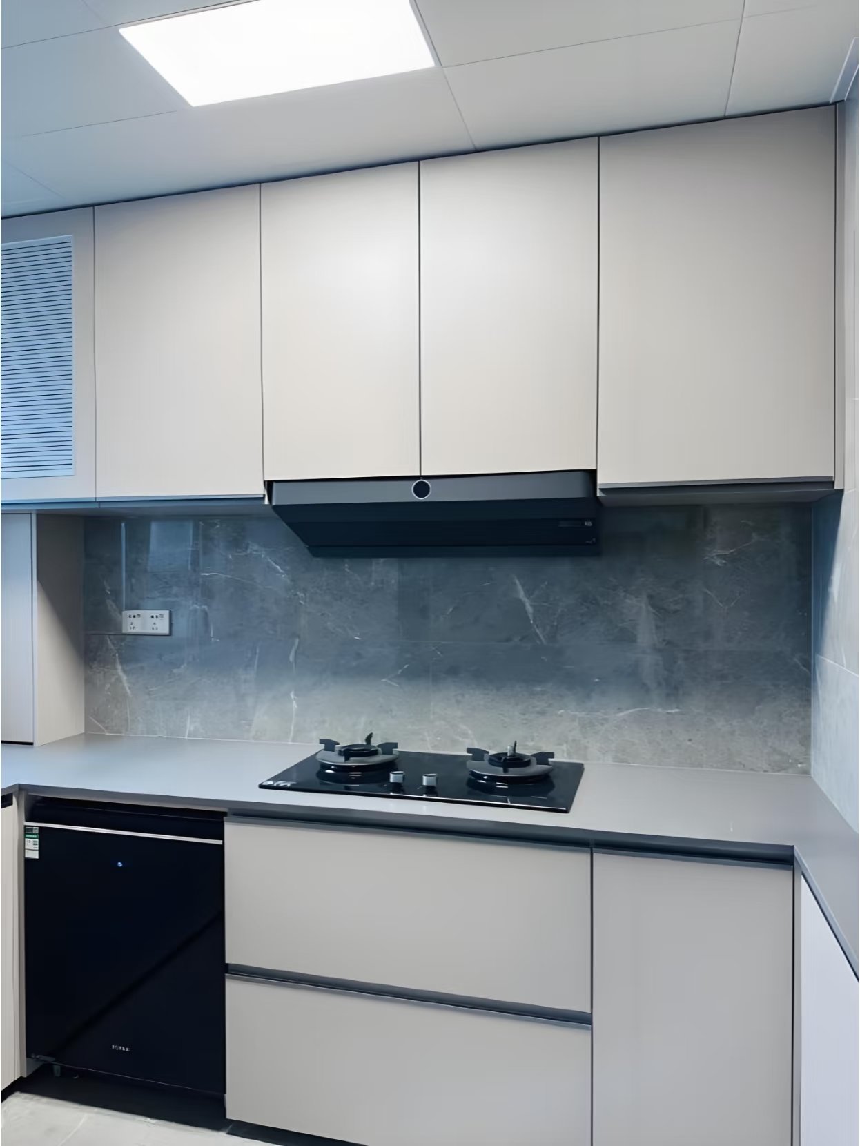 Customizable Grey Kitchen Cabinets