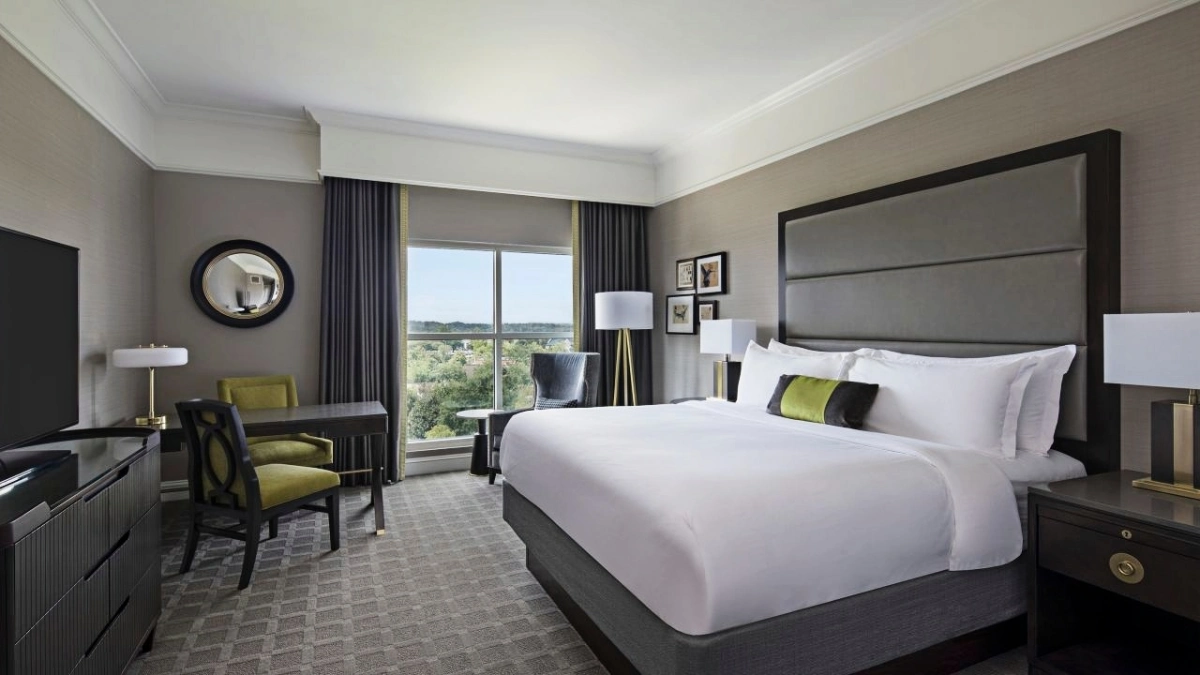 Fresh Accents Hotel Room Design