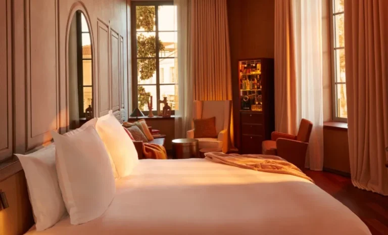 MONDRIAN HOTELS furniture