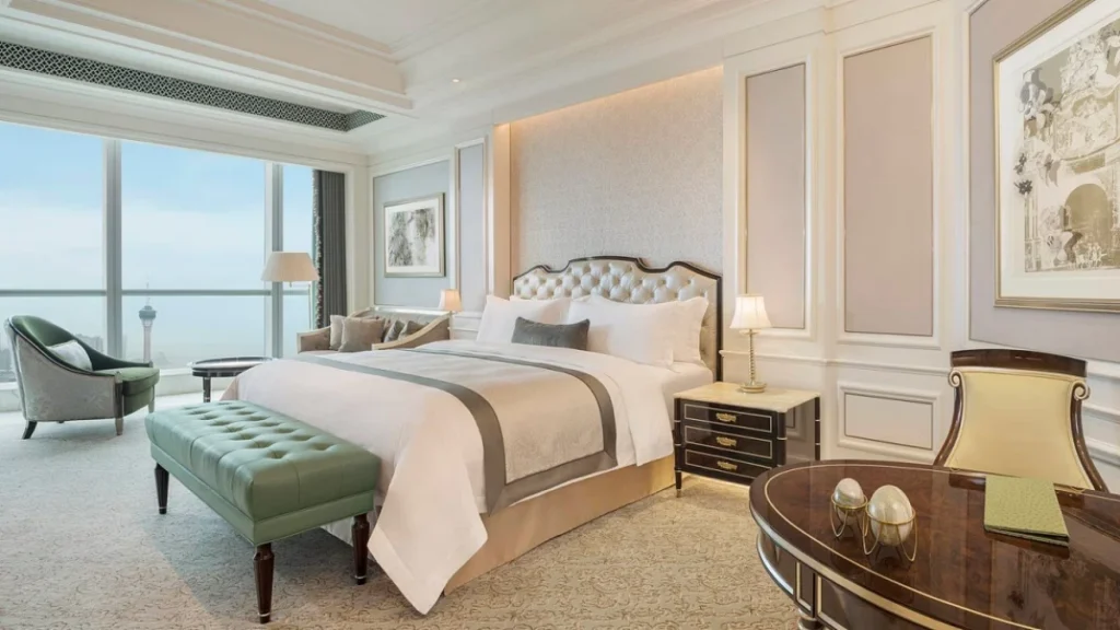 Best 20 Hotel Room Furniture Ideas 2