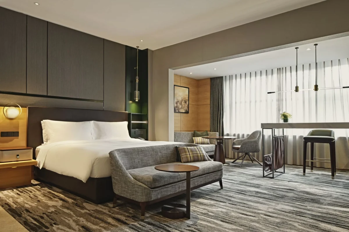 Luxury Hotel Bedroom Ideas 3