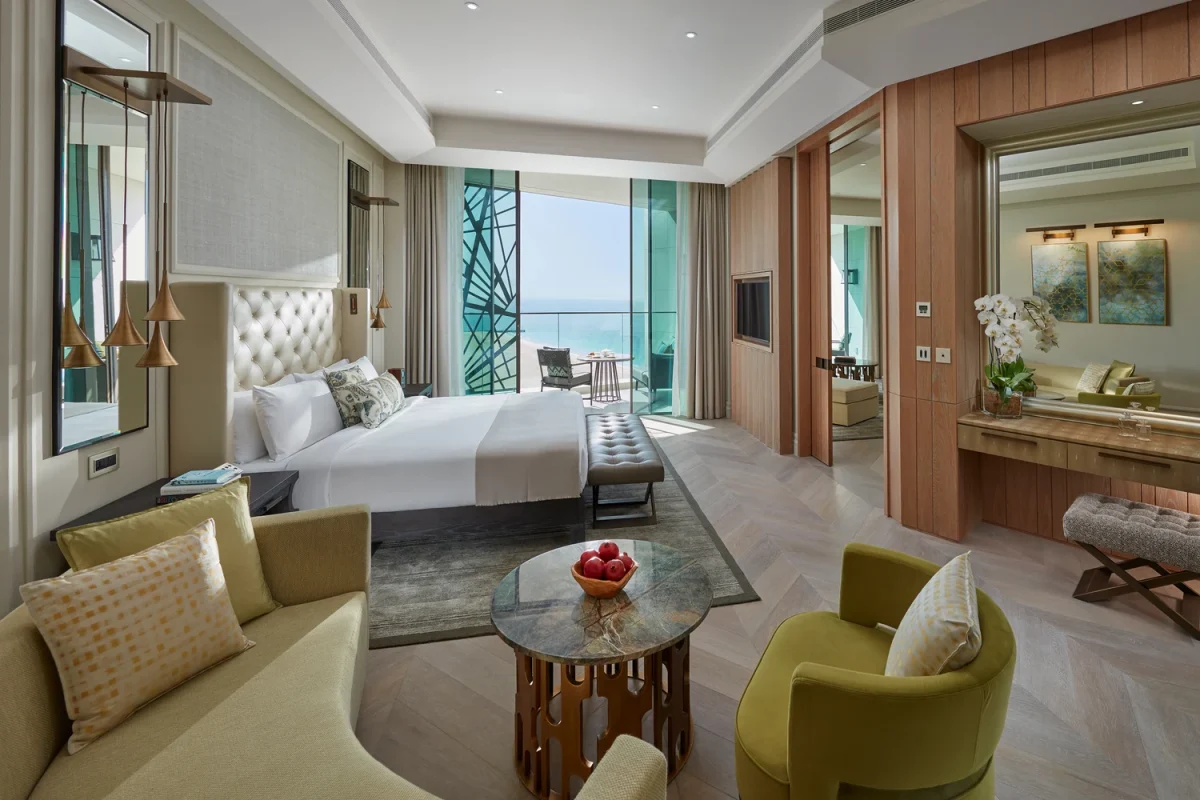 Mandarin Oriental Jumeira, Dubai Hotel bedroom set