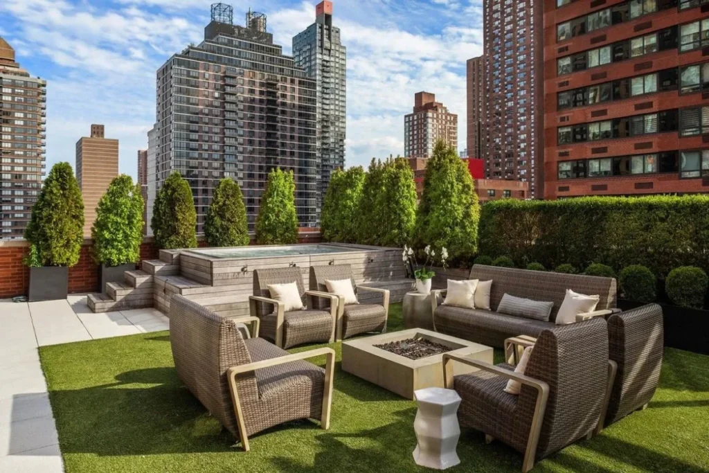 CenSo Home mansion outdoor furniture solution